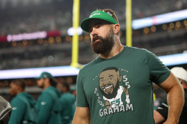 Jason Kelce shoots shots to NFL coaches after Leonardo DiCaprio's comment 14 27001112 1758734504