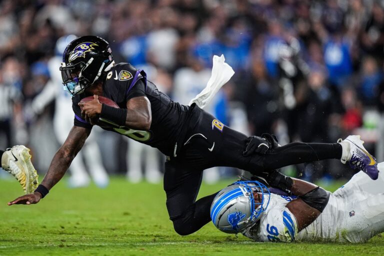 Lamar Jackson becomes real to be looted 7 times in MNF vs Detroit 29 27148032 1758614636