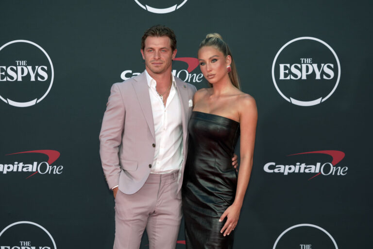 Texans WR Braxton Berrios leaves a 3 word message in the publication of GF Alix Earle Earle for his 30th birthday 38 21029419 1759877353