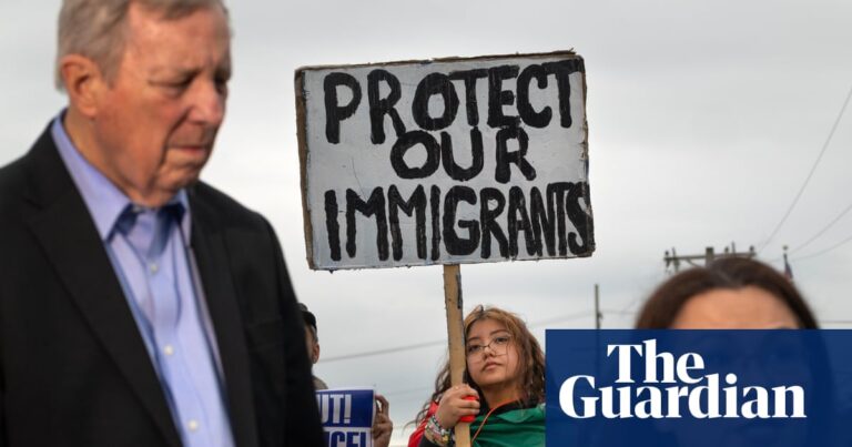 The National Asroists in Illlinois may be sent but also not rendered, judge rules | To move to the US 2 6827