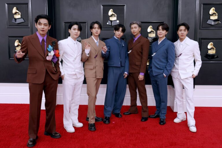 "You can feel the burden they fully involved in BTS": Fans react, as analysts foresee a K-Pop major rebound, as the group prepares large-scale comeback and global tour. 25 8c3f4 17599412611951 1920