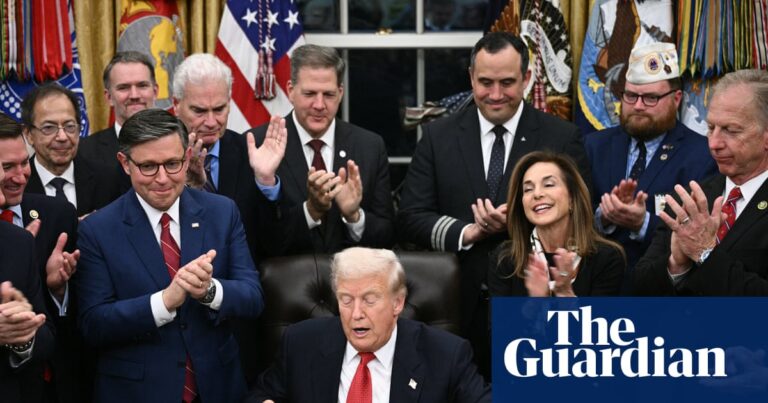 Signs Trump Picuing Bill to End US Governments | Politics about us 4 1763008445 6880