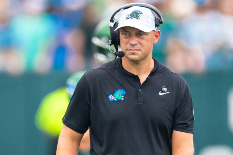Tulane HC Jon Sumrall downplays team's Top 25 status in surprising post-ranking comment 18 26964520 1763587819