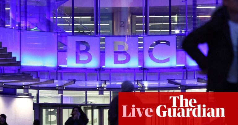Donald Trump says he has a 'duty' to get the bbc off the hook - latest update | | | | | BBC 7 3939