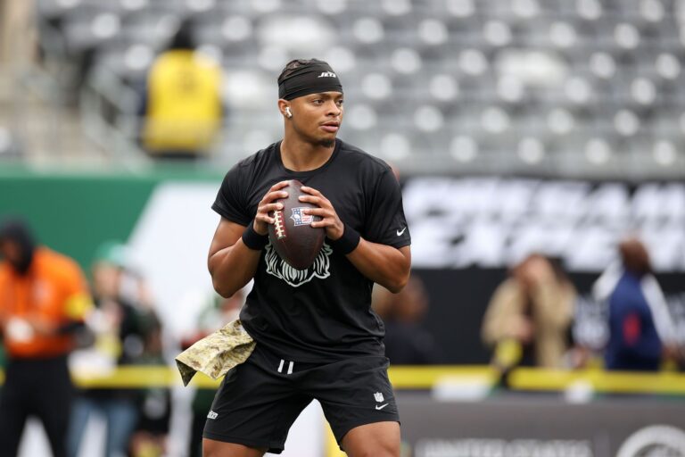 Is Justin Fields playing tonight? Exploring the Jets QB plan for Week 11 TNF vs. Patriots 6 72df3 17630615128167 1920